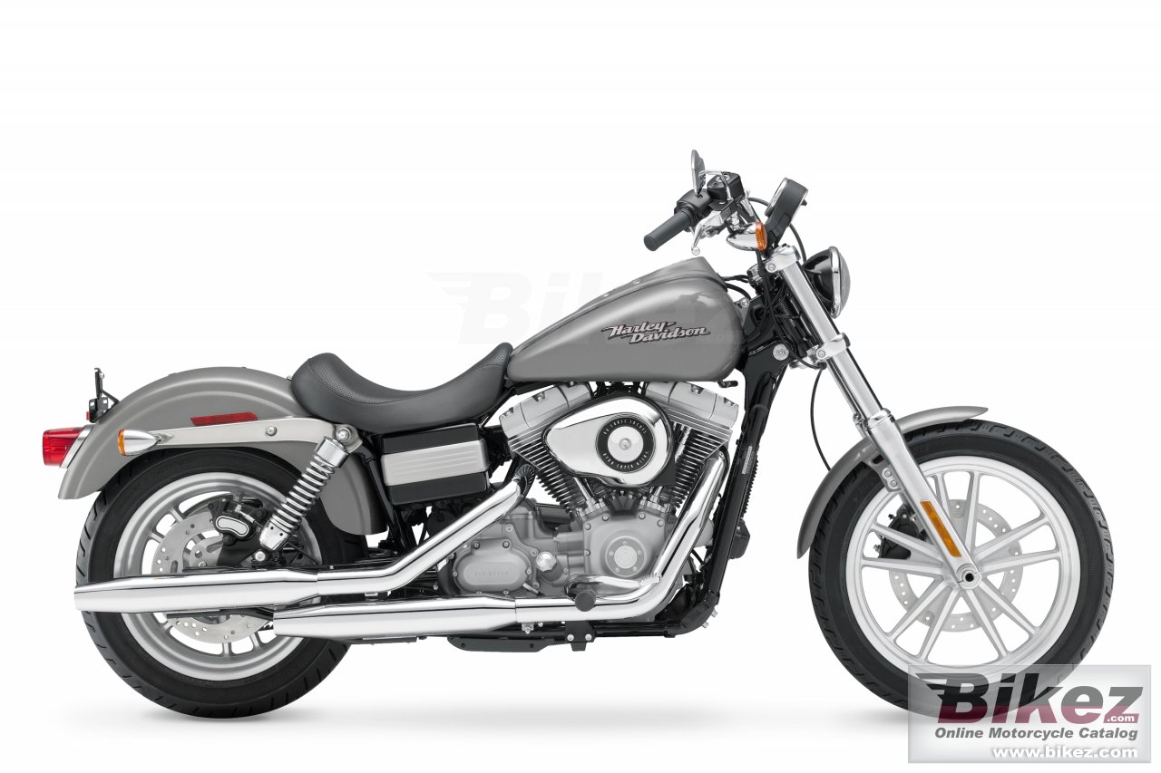 Big Harley-Davidson fxd dyna super glide picture and wallpaper from Bikez.com